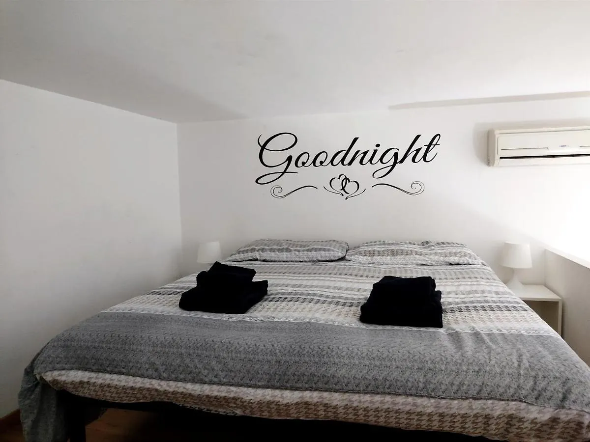 Bed and Breakfast Ale & Tizy House Napoli Italia