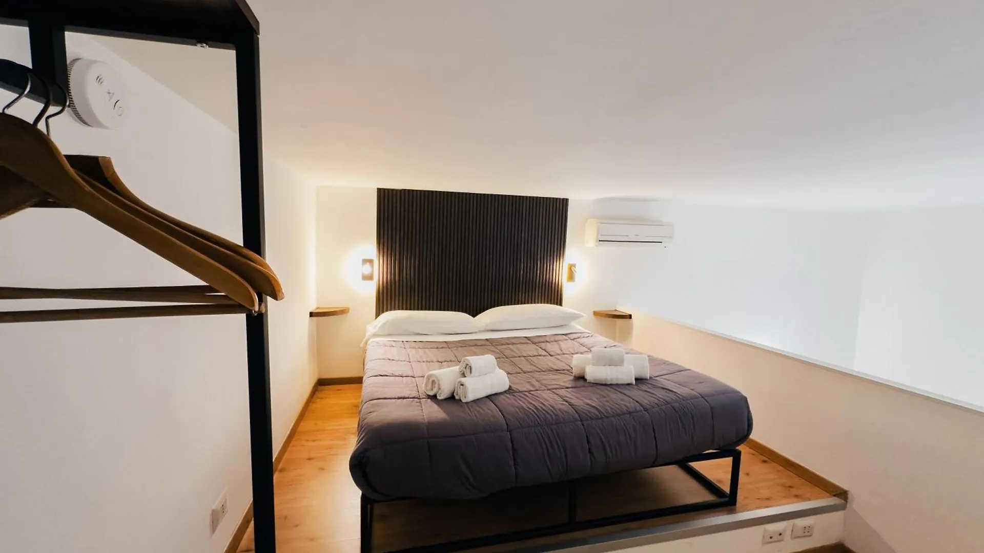 Ale & Tizy House Bed & Breakfast Naples