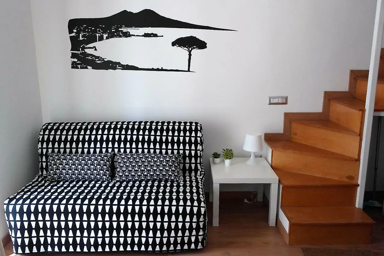 Ale & Tizy House Bed & Breakfast Naples Italy